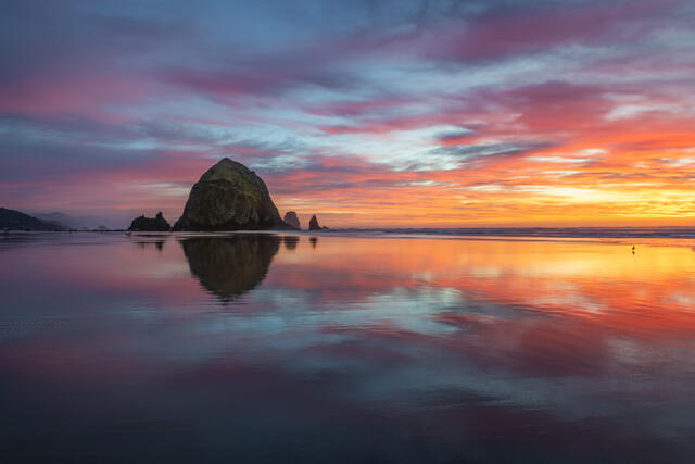 Cannon Beach Sunset Reflections (2x3) print